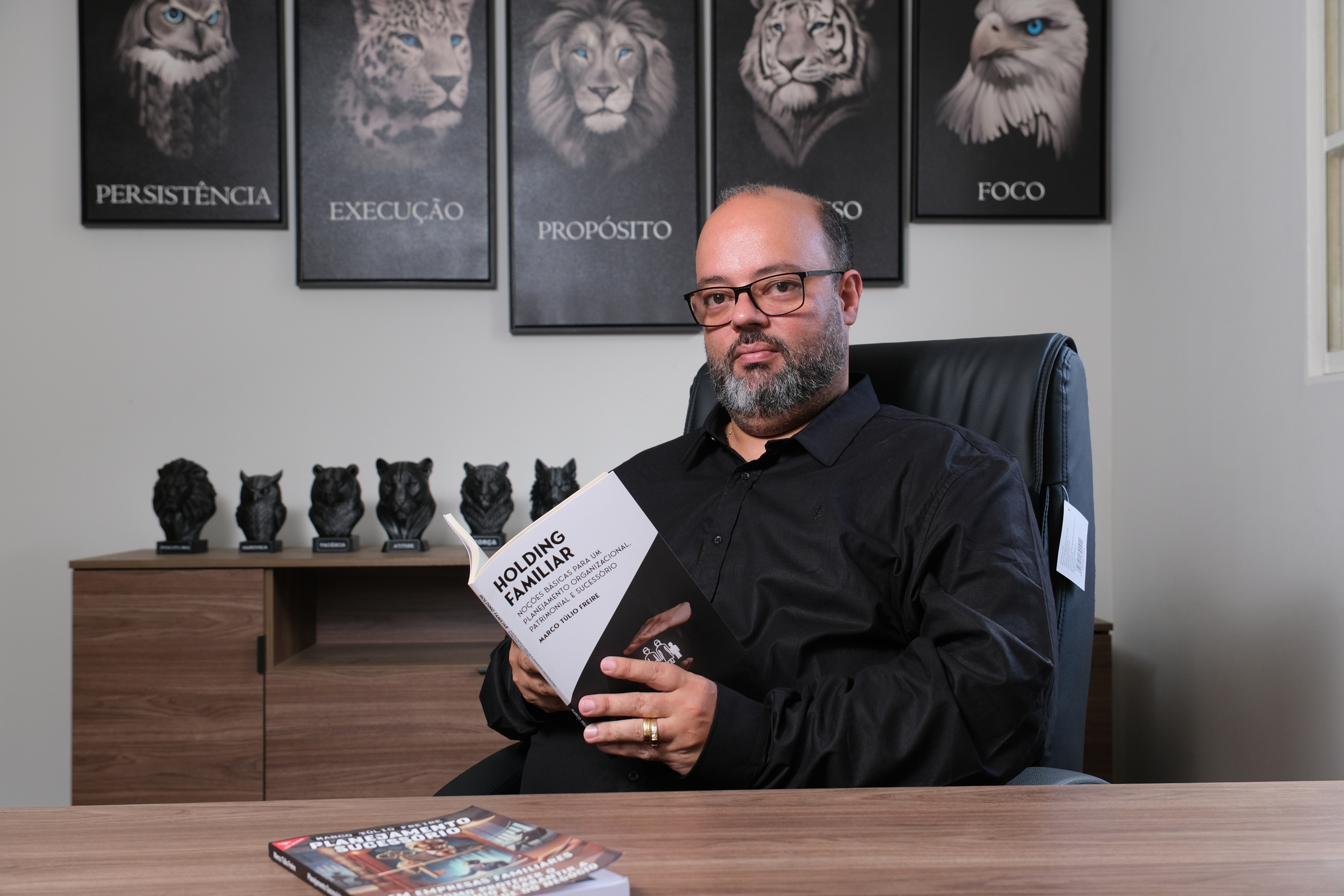 Livro Holding Familiar, de Marco Túlio Freire